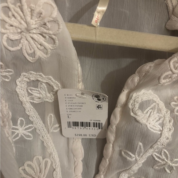 Free People Bali Dragon Lily Blouse NWT Size LARGE. - Picture 9 of 12